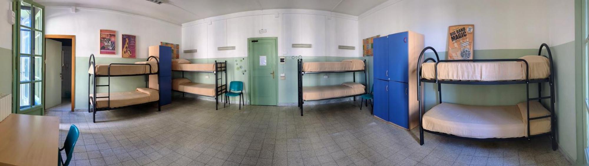 Litus Roma Hostel Lido di Ostia Bagian luar foto