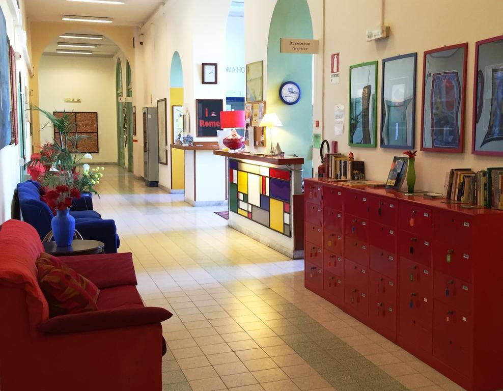 Litus Roma Hostel Lido di Ostia Bagian luar foto Reception